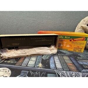 ROUNDHOUSE HO-SCALE 50’ GREAT NORTHERN EXPRESS REEFER KIT #07902 L@@K!!!
